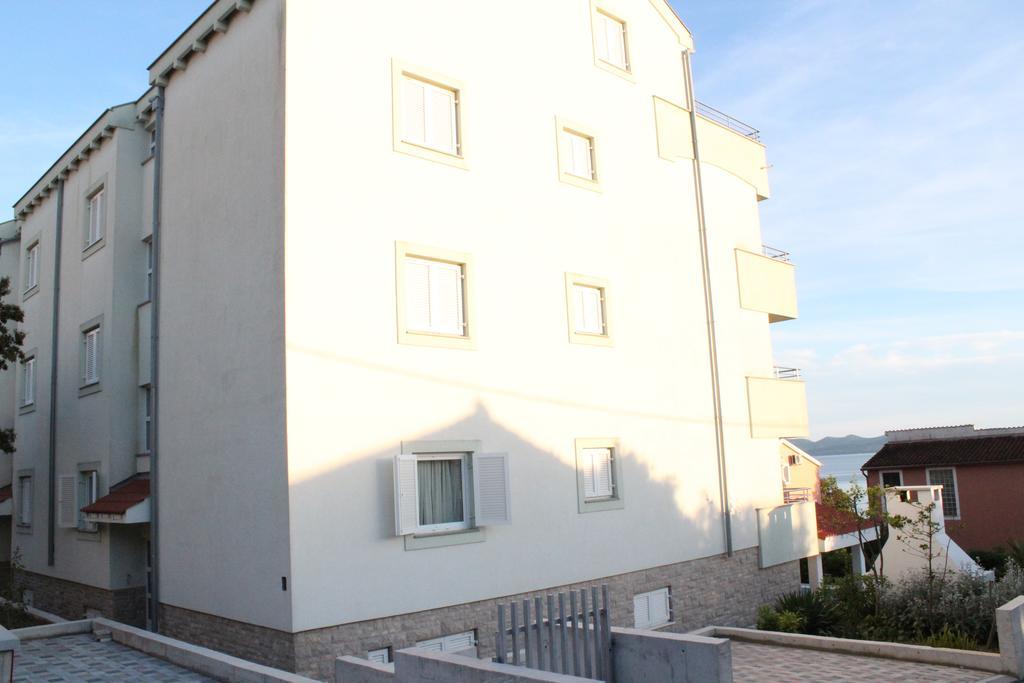 Villa Laurus Kožino Exteriör bild