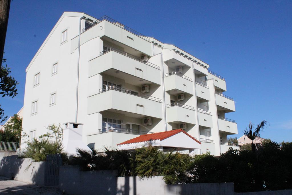 Villa Laurus Kožino Exteriör bild